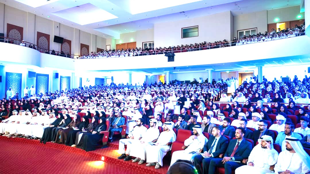 "الوعي السيبراني خط الدفاع الأول"… رواد نادي الفجيرة العلمي يشاركون في جلسة حوارية ضمن مجلس محمد بن حمد الشرقي