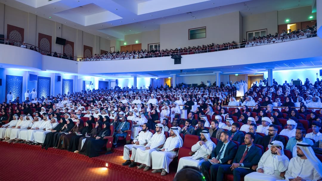 شارك وفد نادي الفجيرة العلمي في جلسة "الأمن السيبراني: كيف يشكل الوعي خط الدفاع الأول"  بحضور سمو الشيخ محمد بن حمد الشرقي ولي عهد الفجيرة ،التي نظمها مجلس محمد بن حمد الشرقي  بوفد يضم عدد من اداريي و