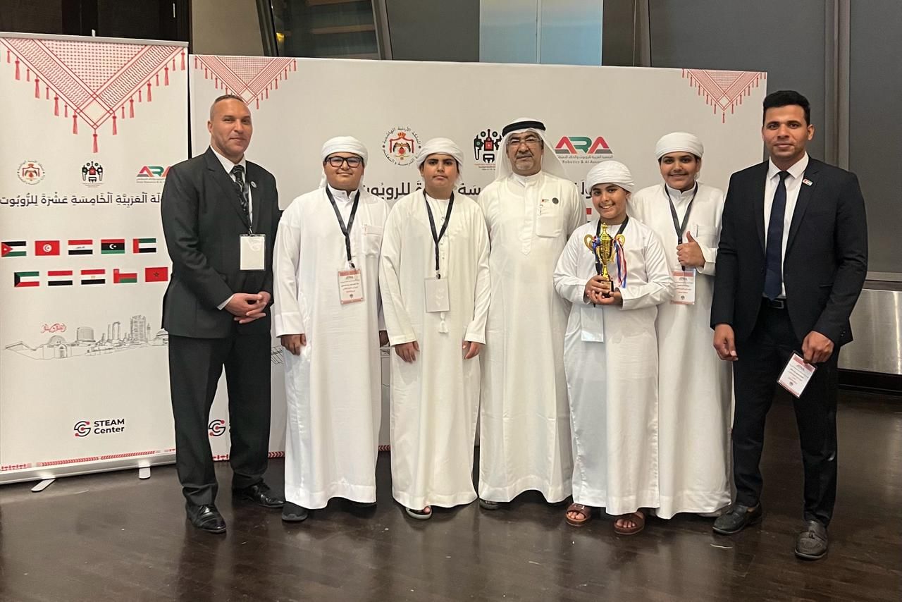 "الفجيرة العلمي" يحرز المركز الثالث في البطولة العربية للروبوت والذكاء الاصطناعي بالاردن 2024