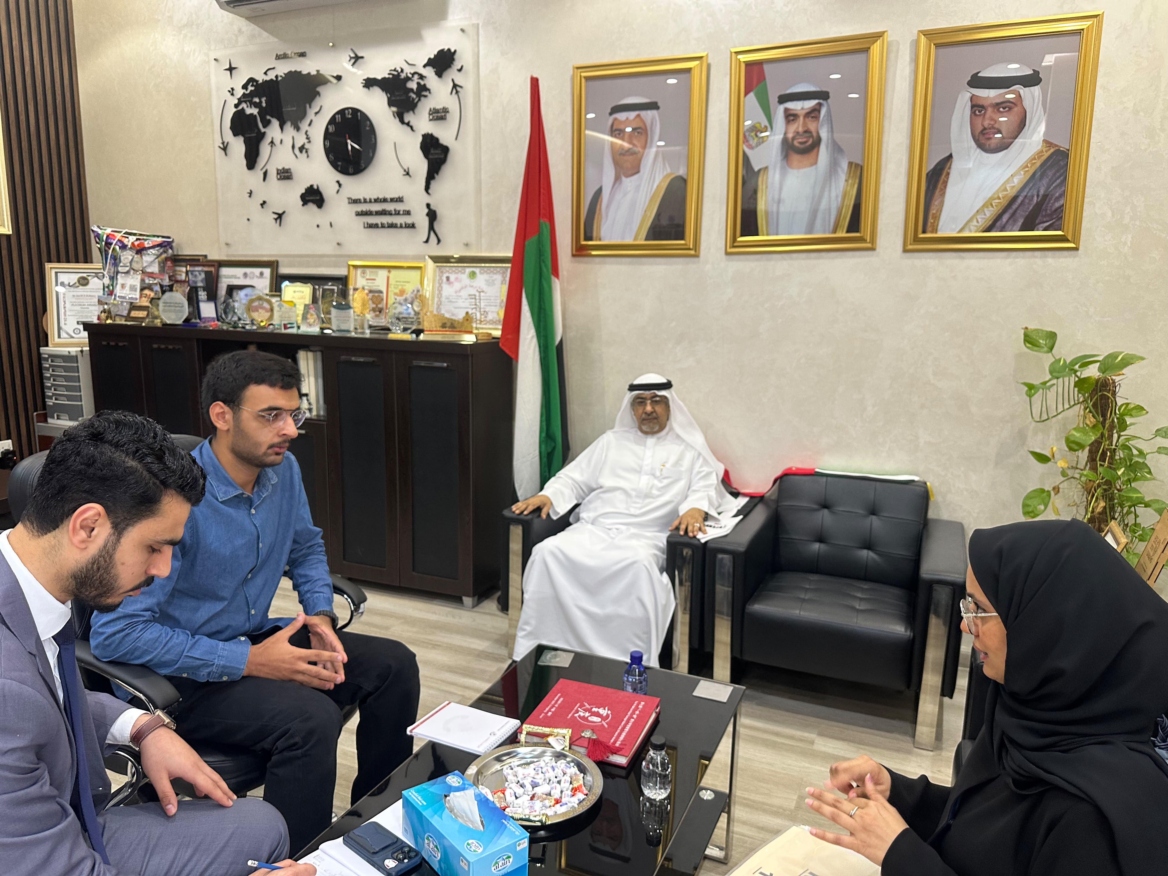 نادي الفجيرة العلمي يستقبل السيدة جود الفارسي لبحث تطوير مشاريع مبتكرة في الرعاية الصحية